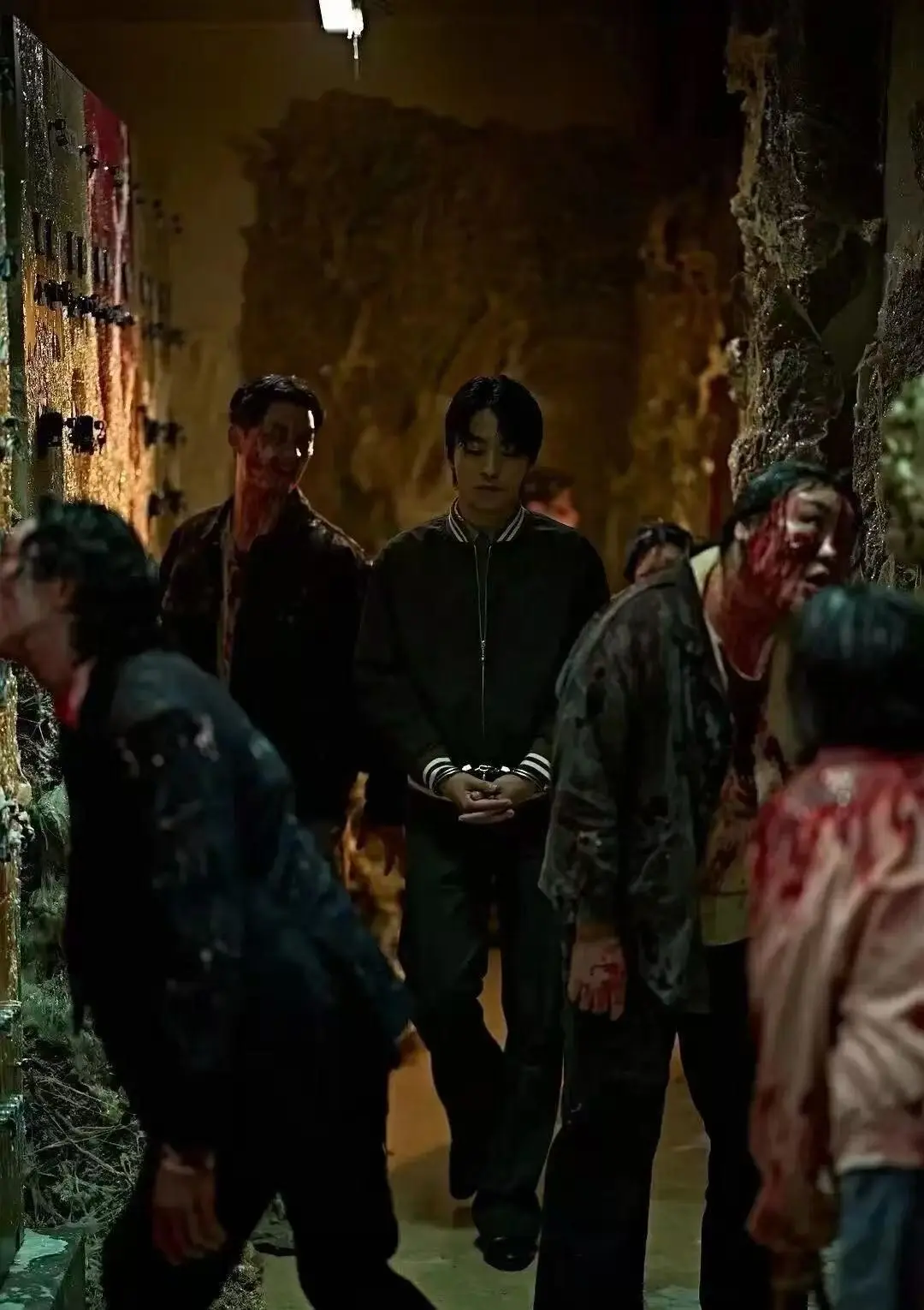 韩国热门电影《群体》免费在线观看_《群体》HD中字全片畅享_《群体》电影详情深度解读-影视天地