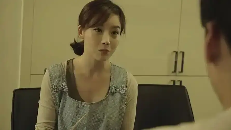 《妈妈的职业》韩剧全集在线观看 - 4K超清未删减 - 无广告百度网盘夸克 - 妈妈的职业职场母亲隐秘人生