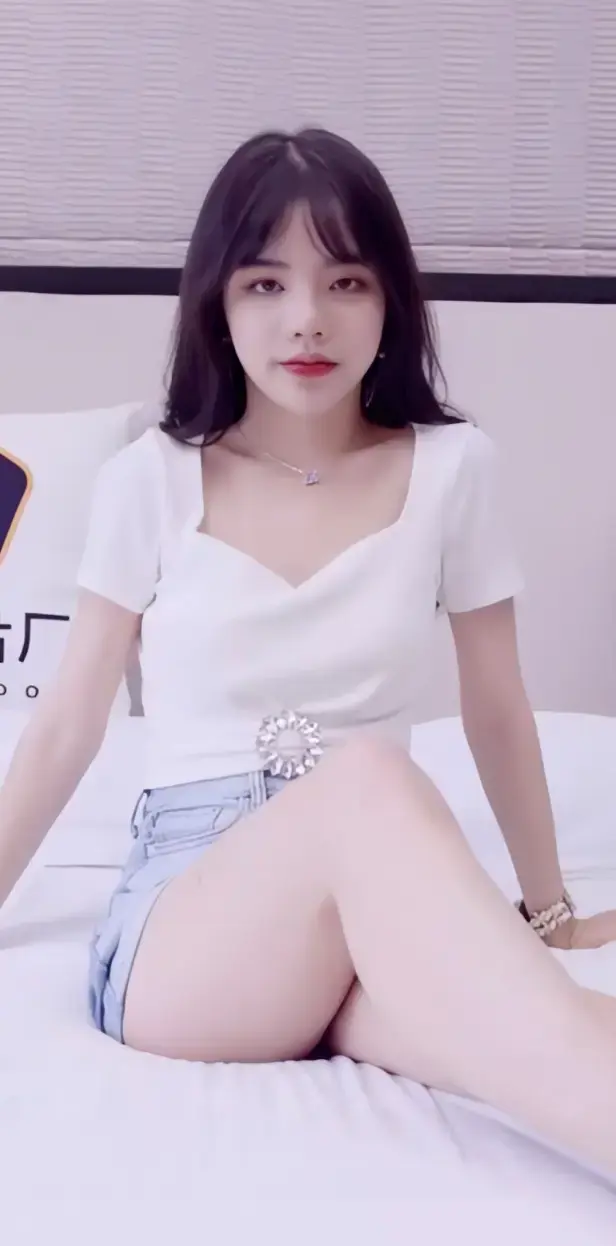 《潘甜甜三部曲》蓝光超清资源持续有效获取_《潘甜甜封神全集》迅雷极速下载：记录少女心路蜕变的暗黑影像诗-潘甜甜三部曲凭啥让全网疯抢？