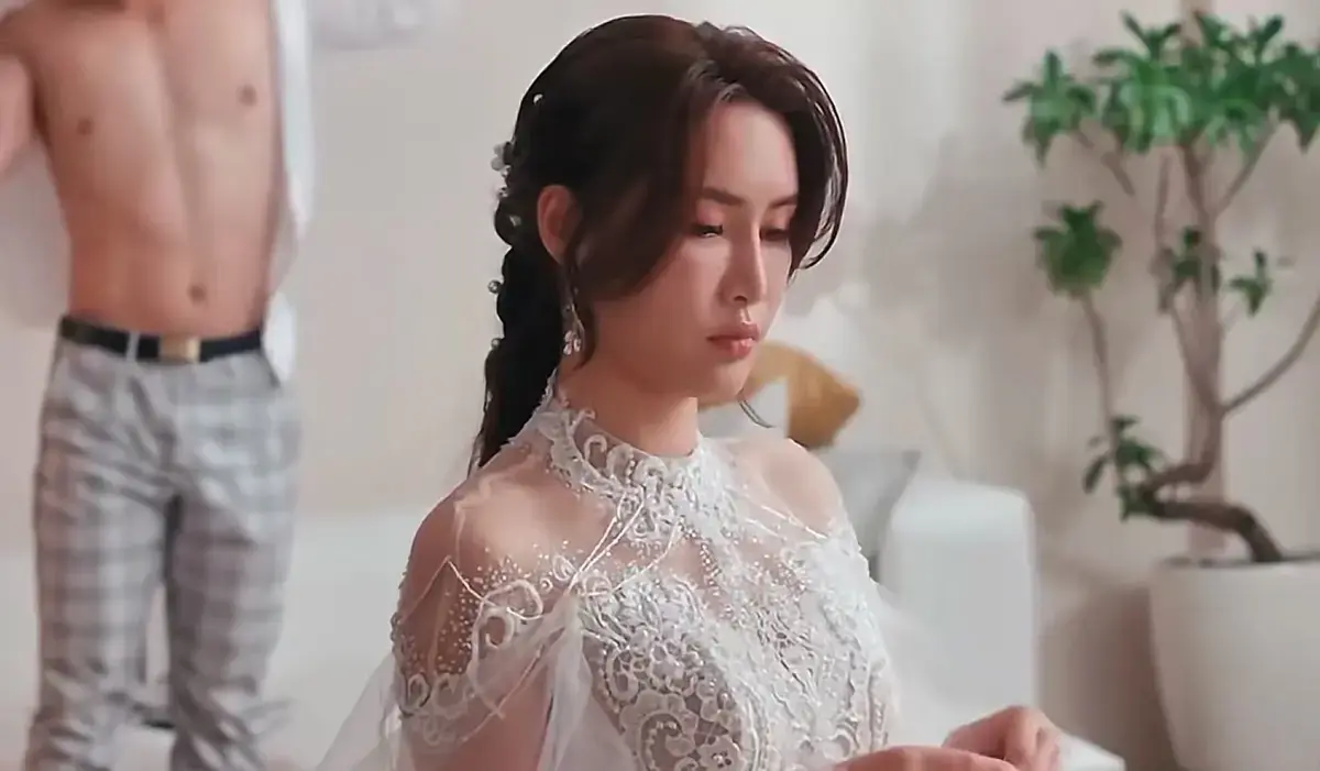 艾熙老师演绎《苏畅-小凤新婚》，全程无剪切高清呈现 — 无广告纯净观看，官方对白原汁原味 — 《苏畅-小凤新婚》香港爱情标杆，长期可看无后顾之忧