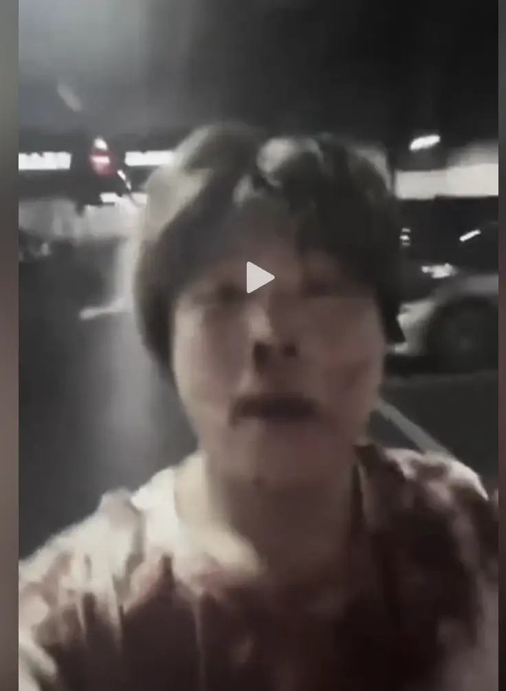 《深圳网红赵俊逸被打视频》1080P高清无广告免费在线观看，深圳网红赵俊逸被打视频事件还原全集蓝光HD播放，夸克百度网盘下载