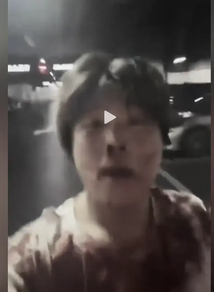 《深圳网红赵俊逸被打视频》蓝光HD画质免费看，深圳网红赵俊逸被打视频事件完整还原，迅雷下载全集资源