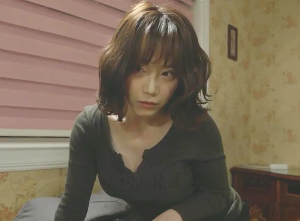 《妈妈的朋友 2》全季完整版-1080P高清流畅播放，当孤独少年邂逅温柔阿姨，《妈妈的朋友 2》里情感火花一触即发！
