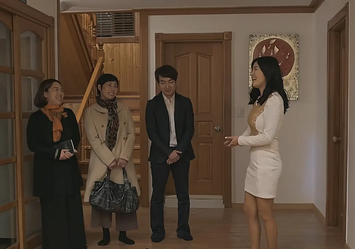 李恩美主演《妈妈将儿子托付给闺蜜》全集未删减免费观看-HD蓝光超清无广告-手机电视沉浸式追剧不卡顿